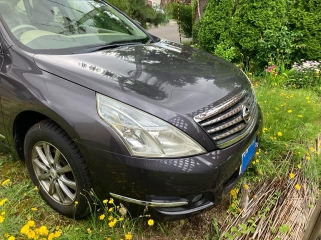 NISSAN