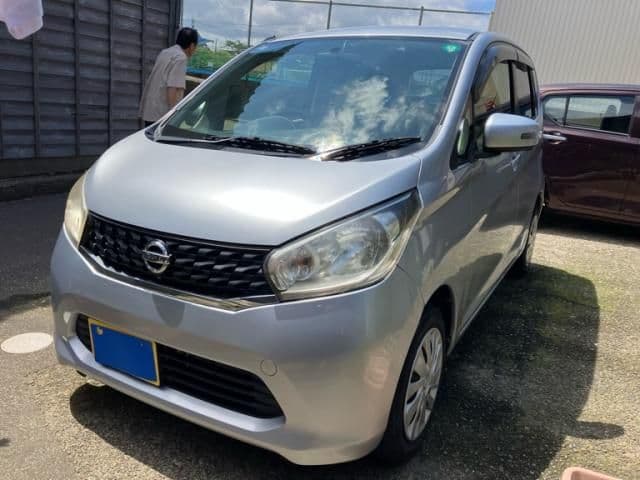 NISSAN