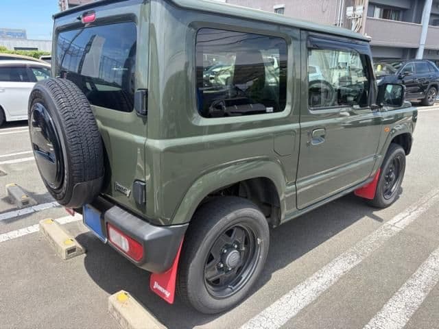 Car thumbnail 4