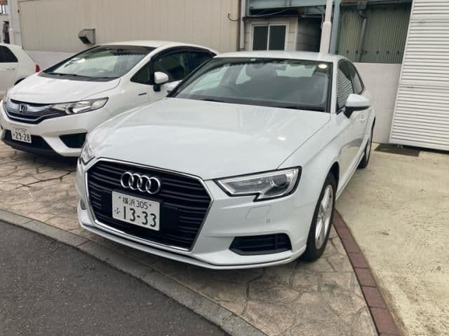 AUDI