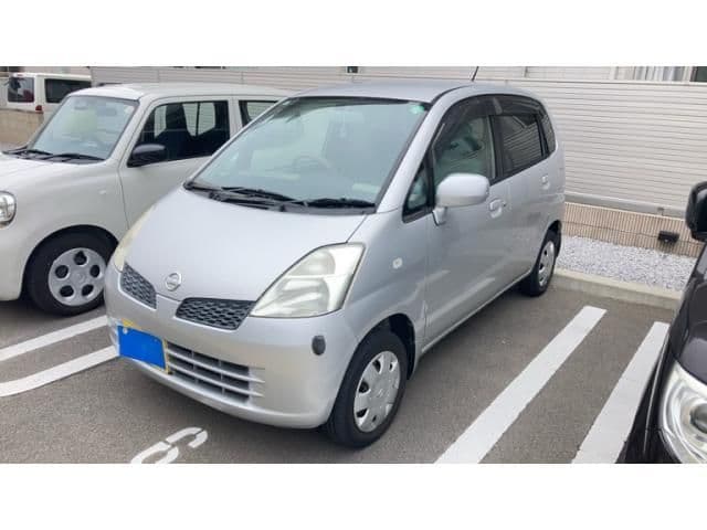 NISSAN