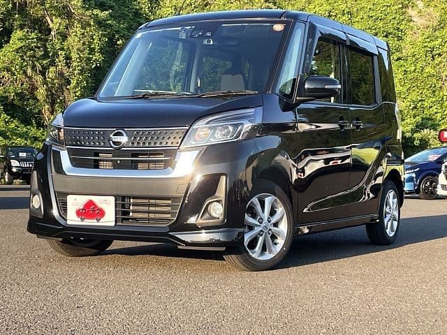 NISSAN