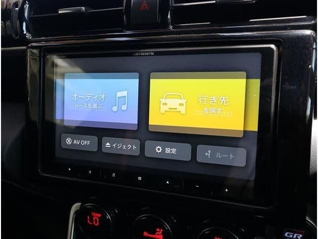 Car thumbnail 3