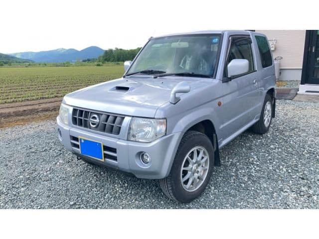 NISSAN