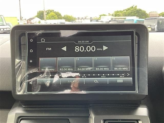 Car thumbnail 3