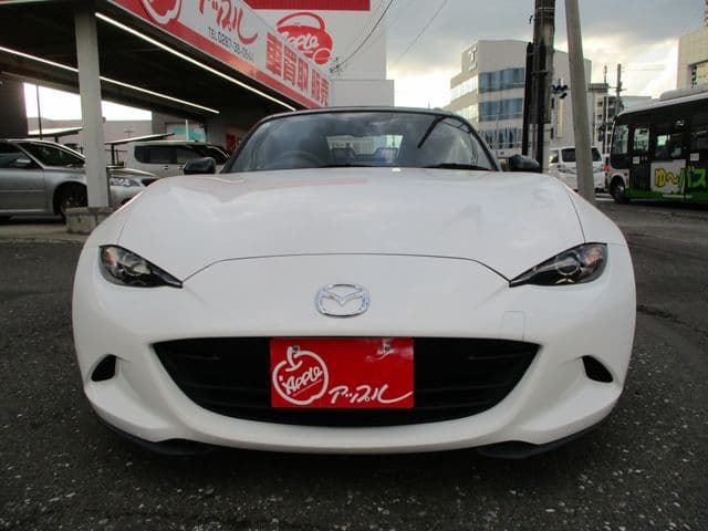 Car thumbnail 4
