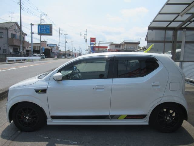 Car thumbnail 4