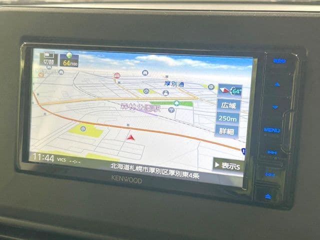 Car thumbnail 4