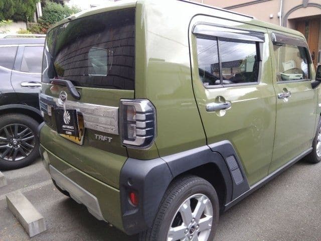 Car thumbnail 3