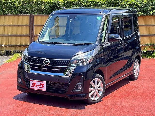 NISSAN