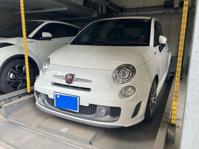 Car image 1