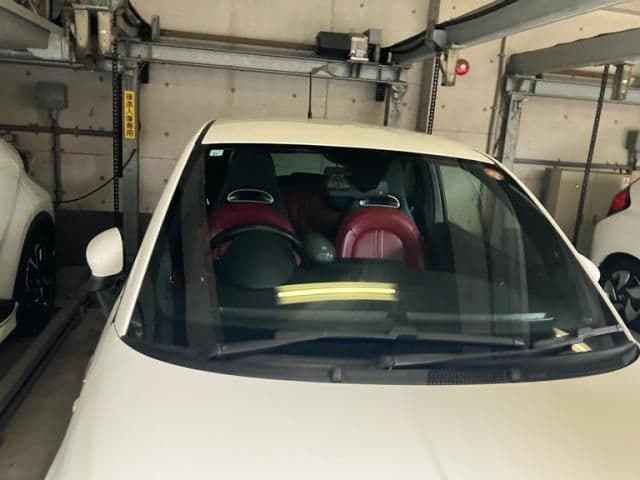 Car thumbnail 3