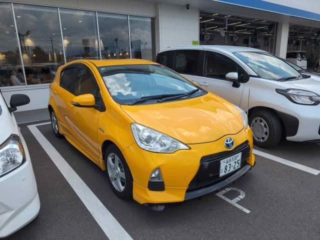 Car image 1
