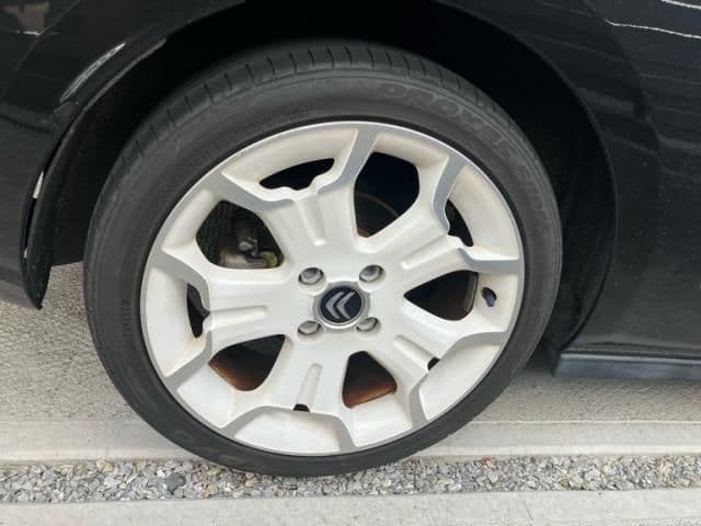 Car thumbnail 3