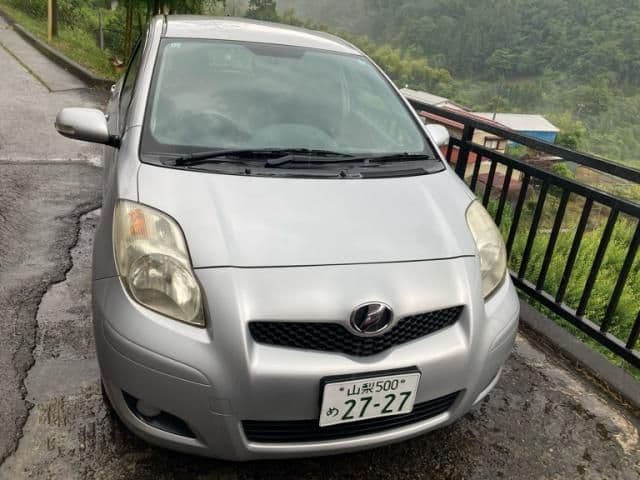 Car image 1