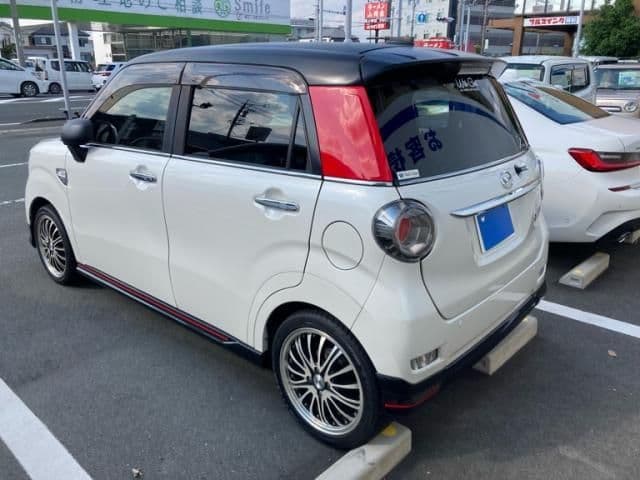 Car thumbnail 3