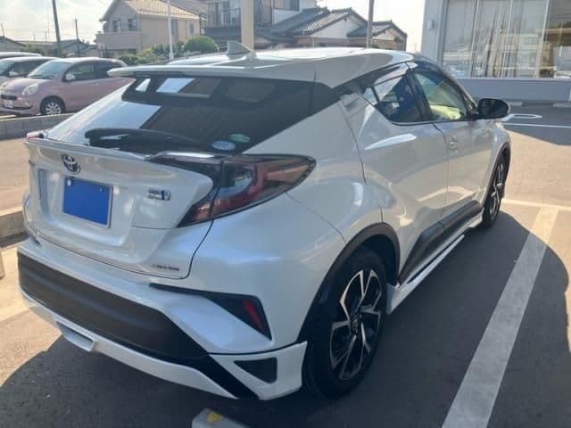 Car thumbnail 3