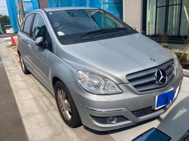 Car thumbnail 2