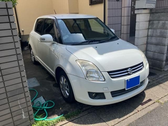 Car image 1