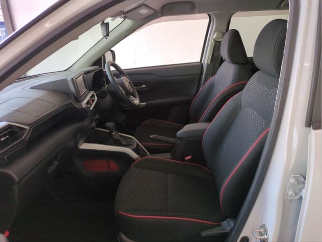 Car thumbnail 4