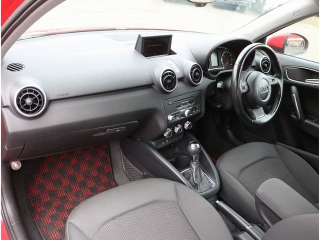 Car thumbnail 4