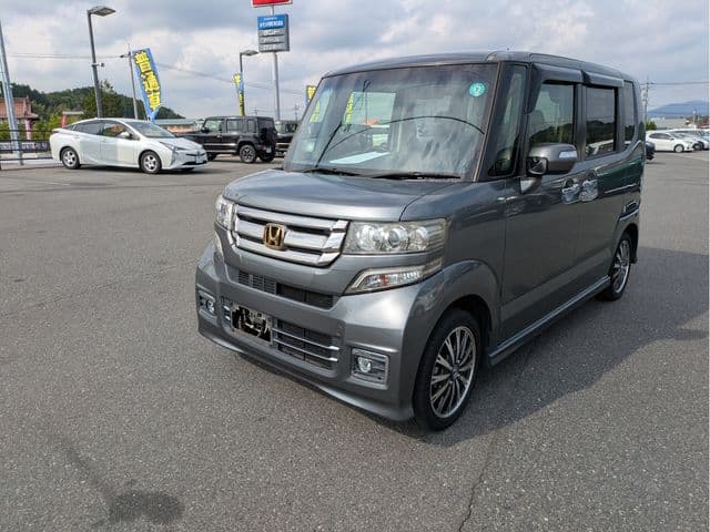 Car image 1