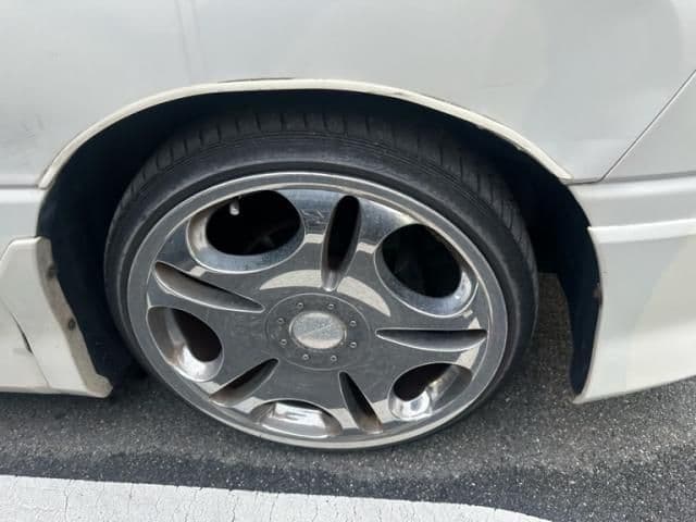Car thumbnail 2