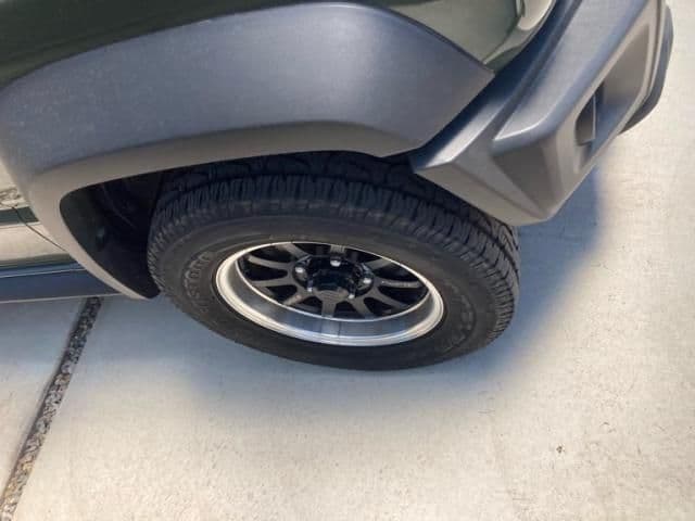 Car thumbnail 4