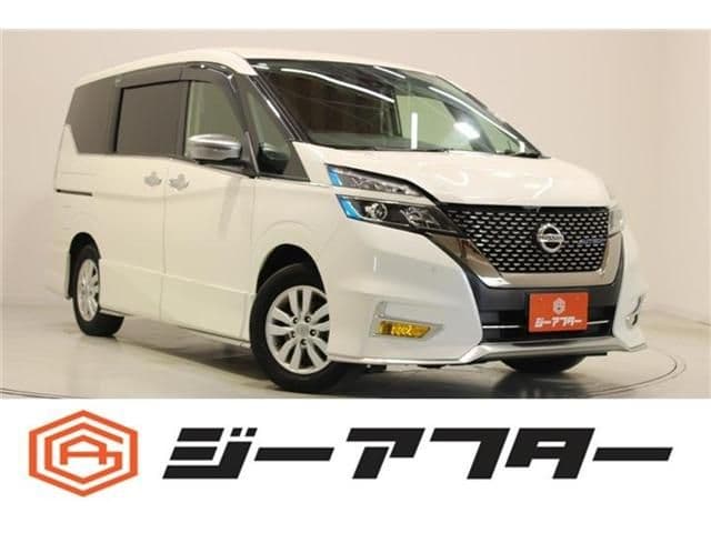 NISSAN