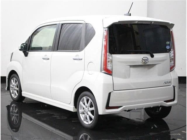 Car thumbnail 4