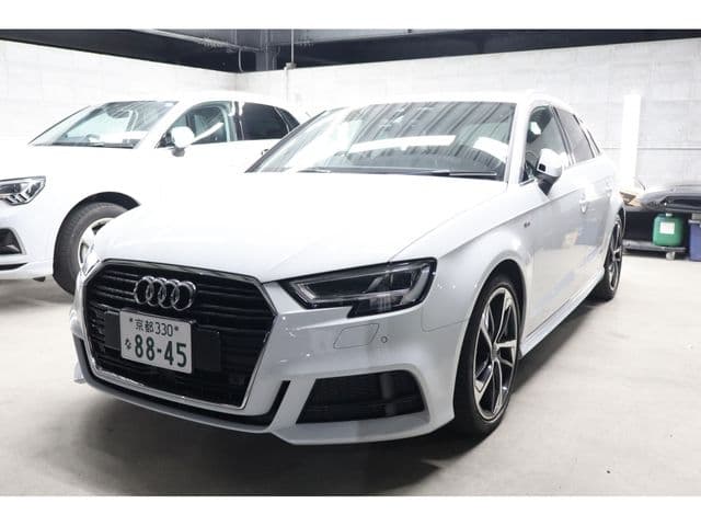 AUDI