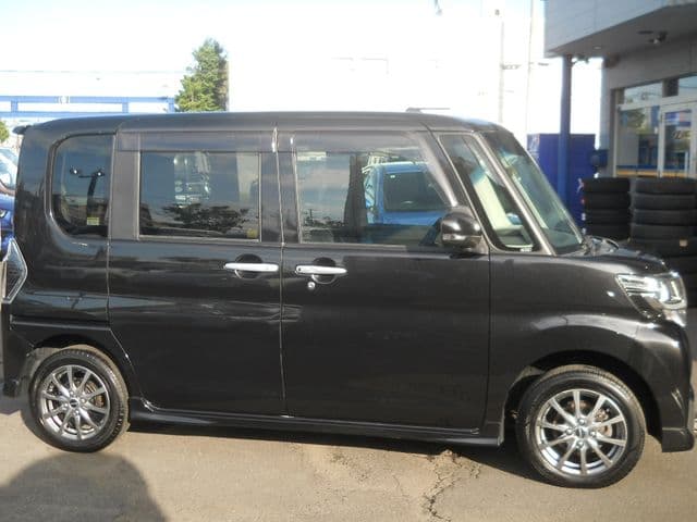 Car thumbnail 4