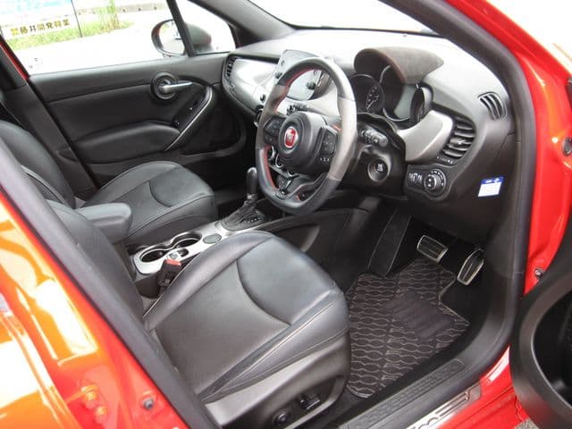 Car thumbnail 2