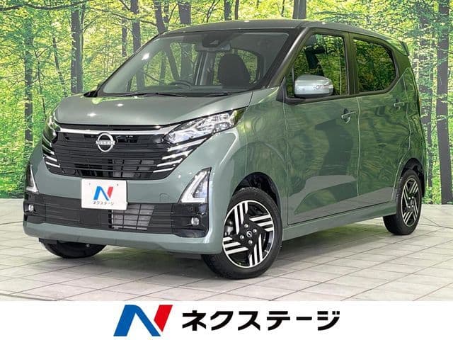NISSAN