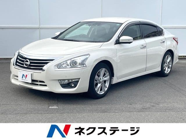 NISSAN