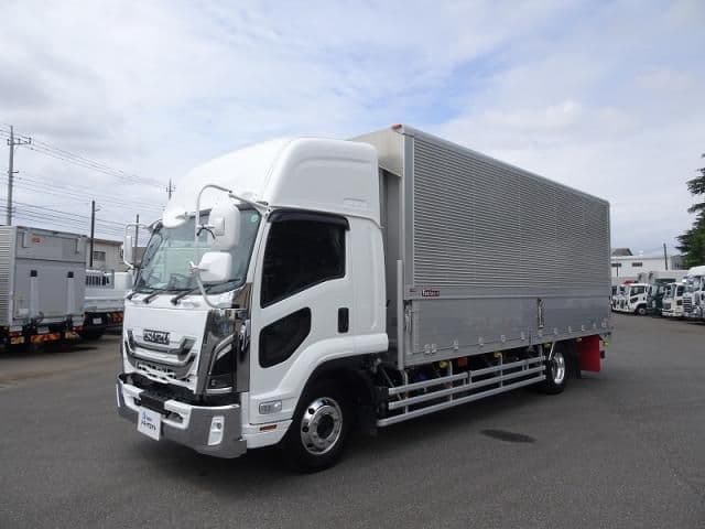ISUZU