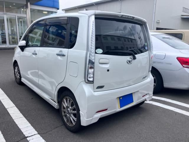 Car thumbnail 4