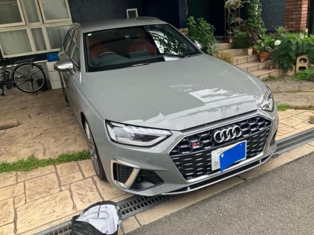 AUDI
