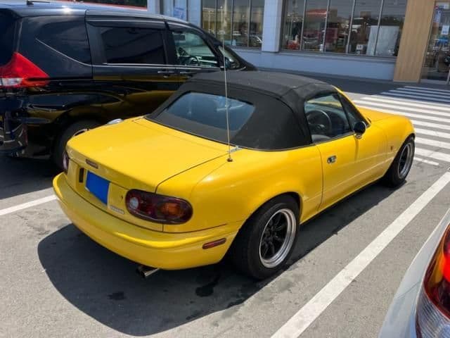 Car thumbnail 4