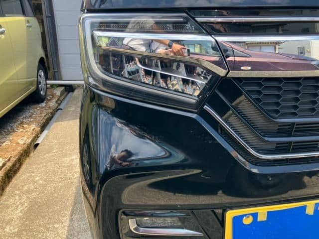 Car thumbnail 3