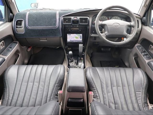Car thumbnail 4
