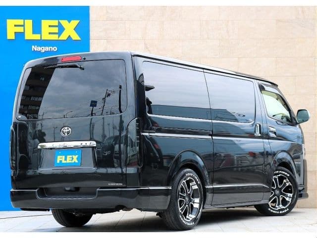 Car thumbnail 3
