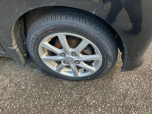 Car thumbnail 3