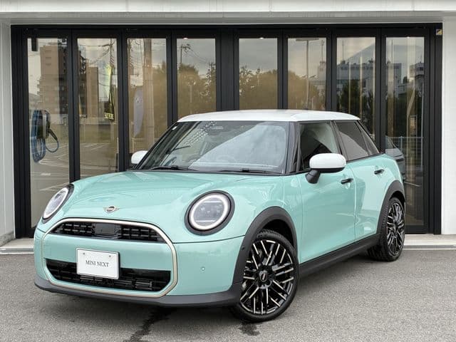 Car image 1