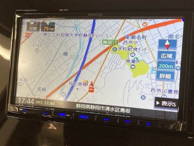 Car thumbnail 3