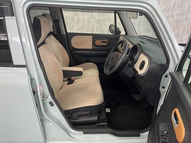 Car thumbnail 4