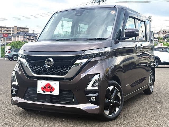 NISSAN