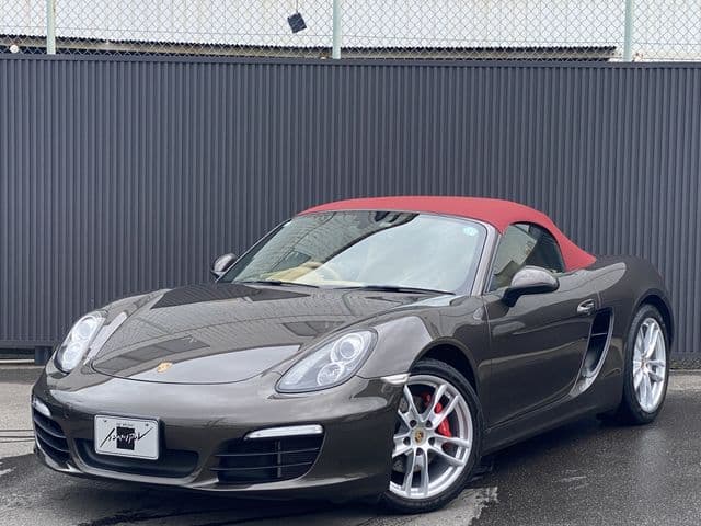 PORSCHE