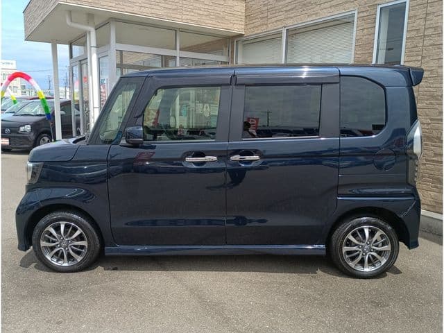 Car thumbnail 4