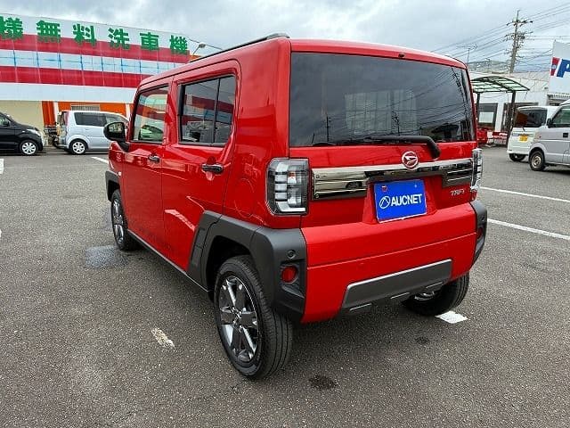 Car thumbnail 3